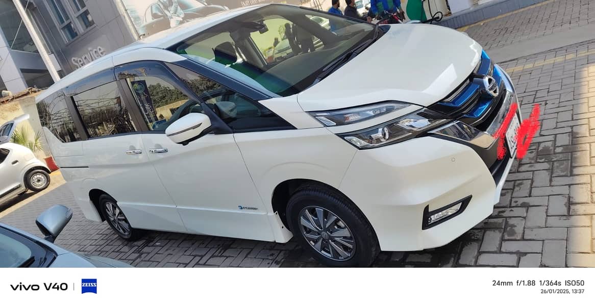 Nissan  Serena HighwayStarr 2019 fresh import 2019 2