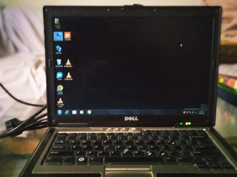 Dell Genuine Inter(R) T2300 1.66GHz 9