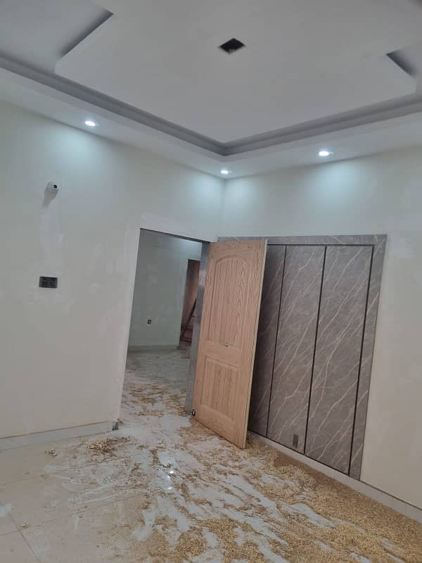 240 SQ YARD GROUND PLUS ONE FOR SALE IN GULSHAN-E-IQBAL BLOCK 13 D2 5