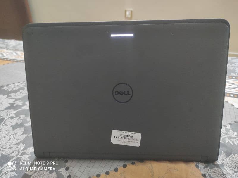 Dell Laptop 3