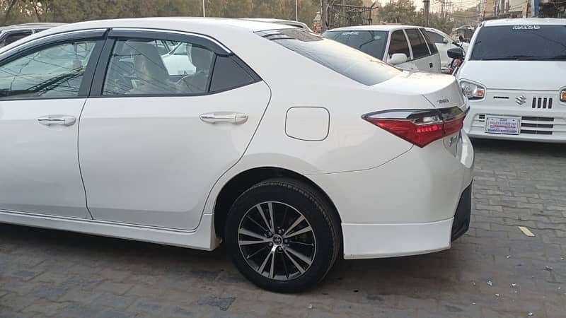 Toyota Corolla Altis 2021 12