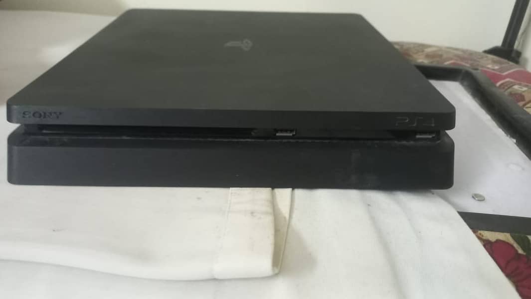 Ps4 slim 1tb 3