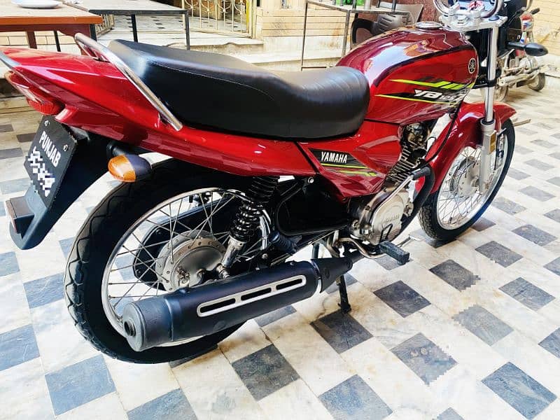 YB 125Z 2