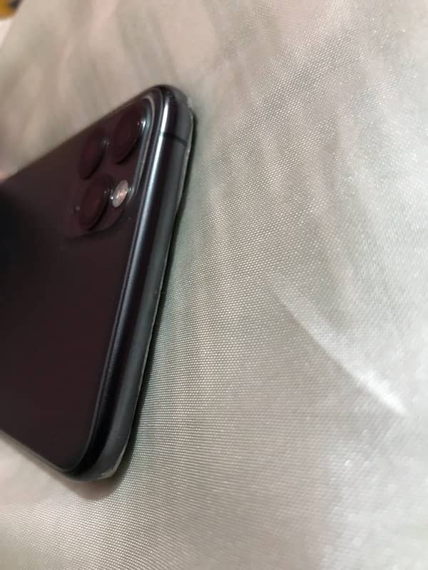 iPhone 11 pro max JV 64gb 3