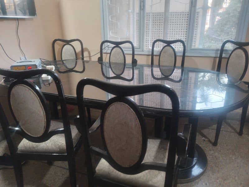 Dining Table contact 0336 849 1261 0