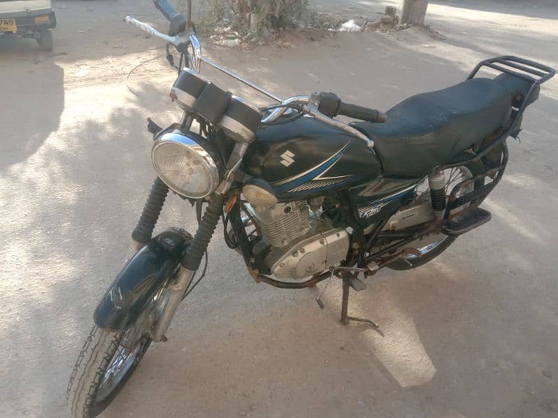 Suzuki GS150 2015 2