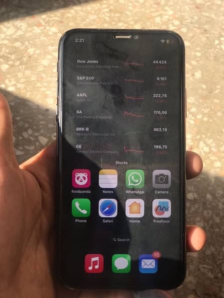 iPhone x is for sale 256 gb 2