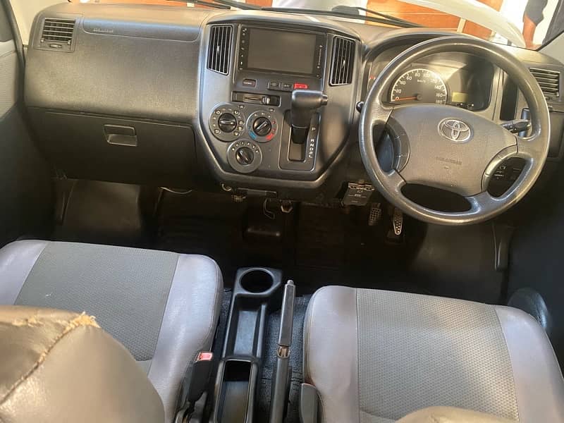 Toyota Town Ace 2012 4