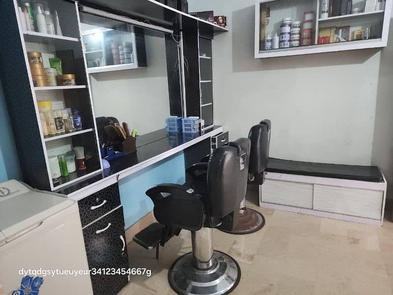 black and white hair salon/beauty parlour furniture 2