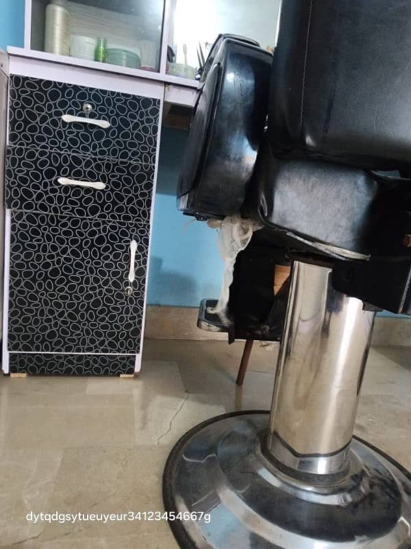 black and white hair salon/beauty parlour furniture 8