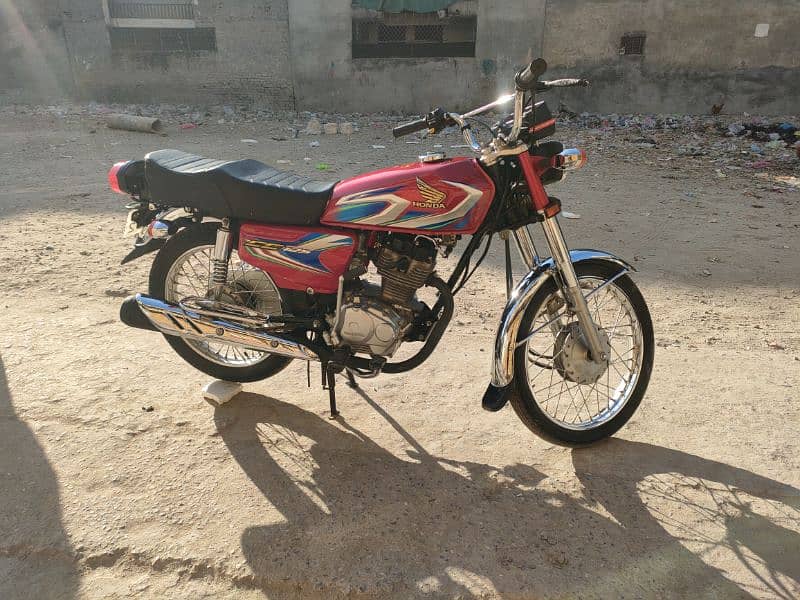 Honda 125 In brand new condition 1