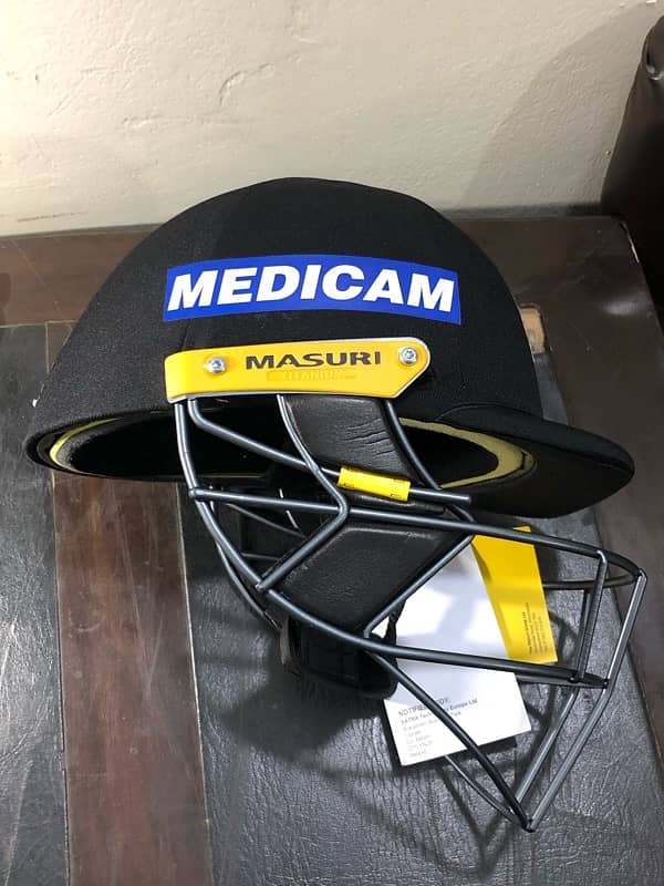 masuri lahore qalanders helmet with 1