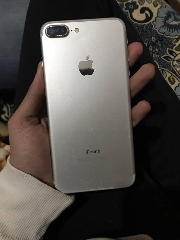 iphone 7plus pta in good condition 4