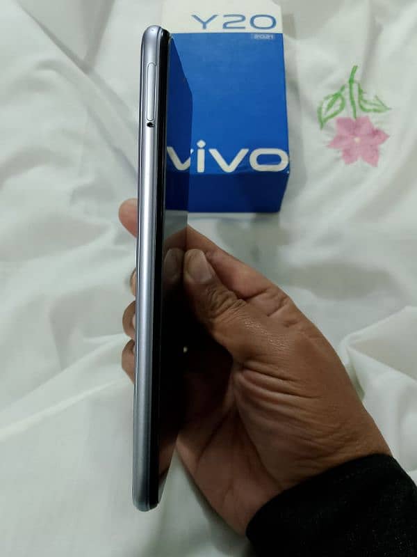 Urgent Sale Vivo y20 4