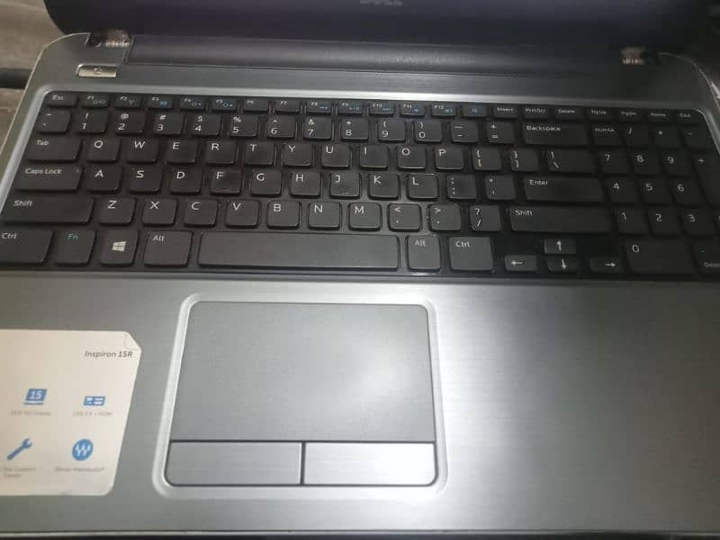 Dell laptop  Core i5 4th generation  RAM 8 GB SSD 500GB 1