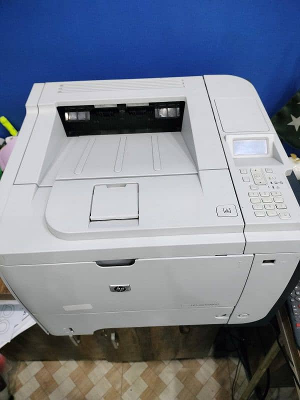 HP 3015 Duplex Printer with Original Tonner 1