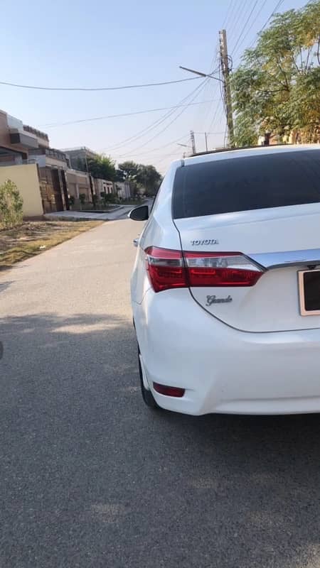 Toyota Altis Grande 2015 1