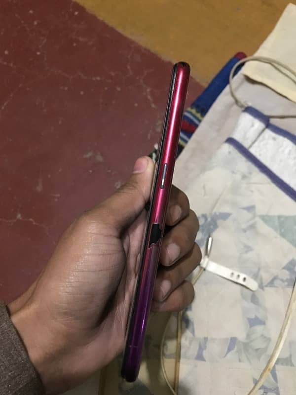 oppo f9pro 3