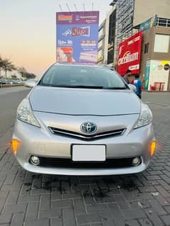 Toyota Prius Alpha 11/15 Reasonable price