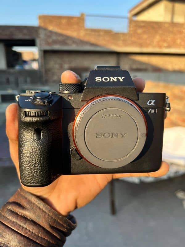 "Sony A7 III Mirrorless Camera | 9 Months Warranty | Like New" 2