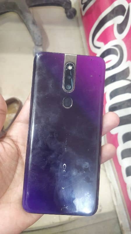 Oppo F11 Pro 6gb ram 128gb memory 0