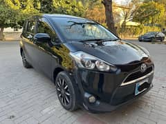 Toyota Sienta 2016