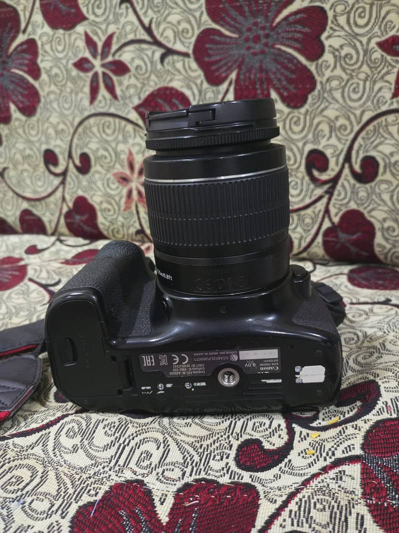 CANON D70 with 18-55 LENS JUST LIKE NEW 10/10 2