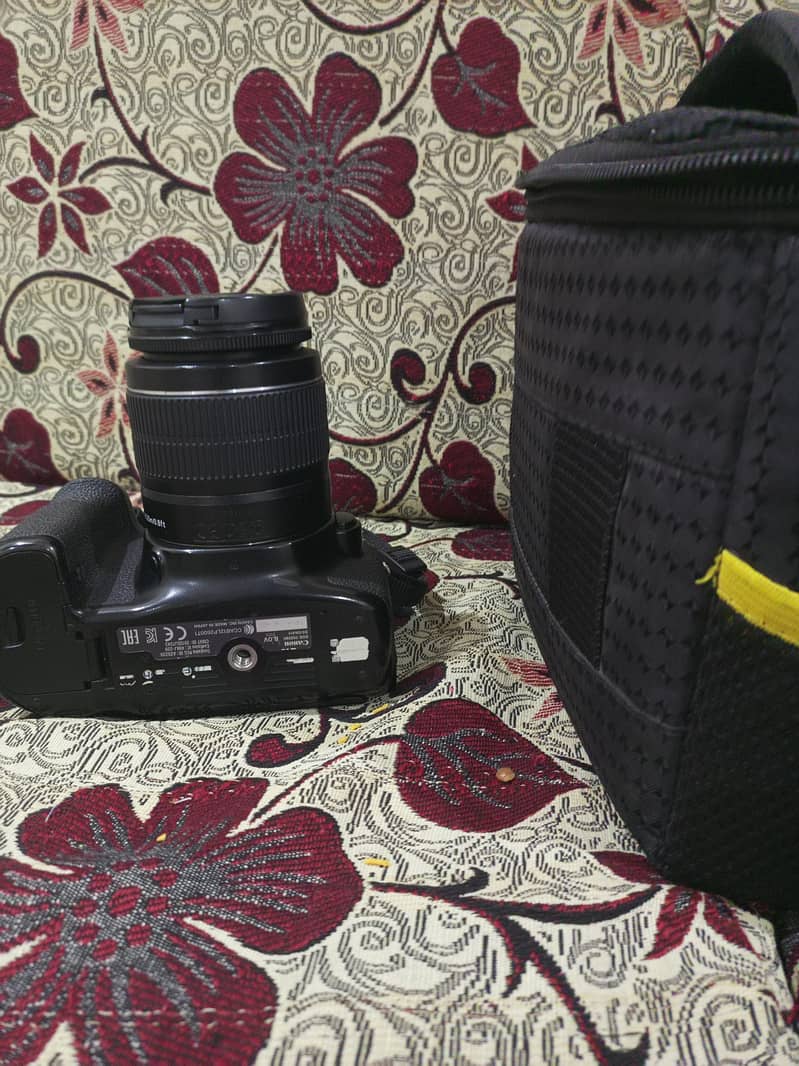 CANON D70 with 18-55 LENS JUST LIKE NEW 10/10 3