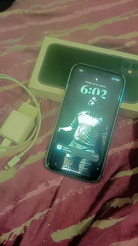 sim working Iphone 11 non pta but esim working life time lush conditio 3