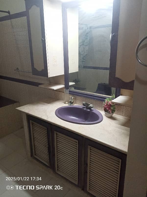 2 Kanal well maintained Owner build Uper portion available at Reasonable Price in DHA phase 2 16