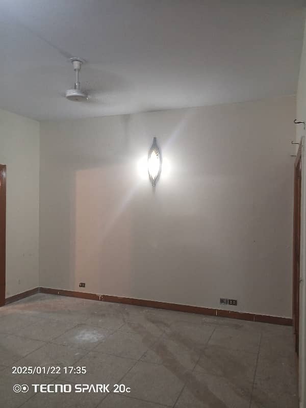 2 Kanal well maintained Owner build Uper portion available at Reasonable Price in DHA phase 2 24