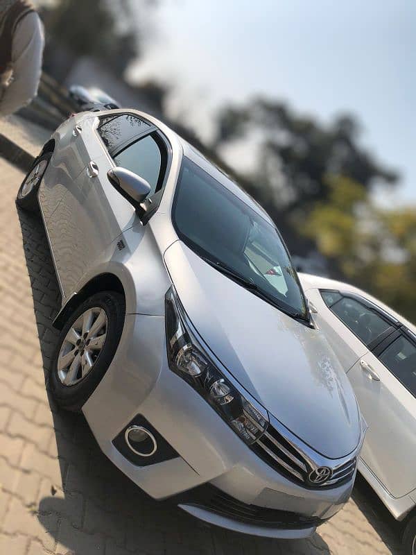 Toyota Corolla Altis 2017 1