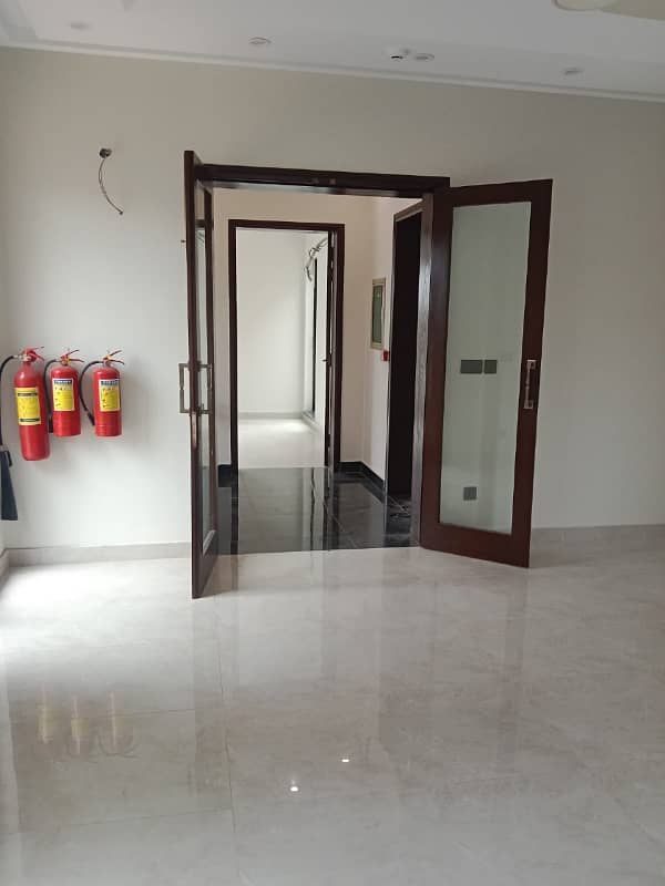 1 Kanal Well Maintained Owner Build Brand New Type Uper Portion Available For Rent In DHA Phase 1 Nearby DHA Phase 2,DHA Phase 3 , DHA Phase 4,Gulbarg Lahore 0