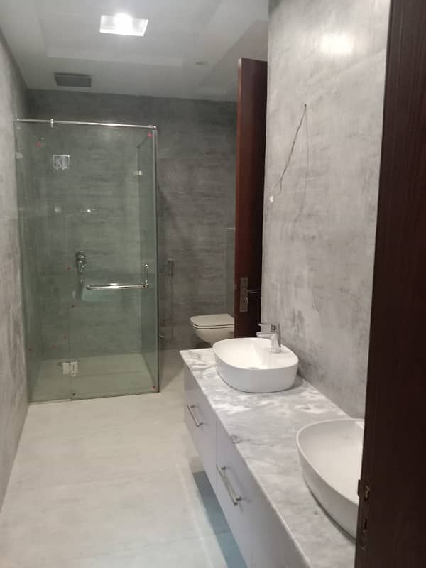 1 Kanal Well Maintained Owner Build Brand New Type Uper Portion Available For Rent In DHA Phase 1 Nearby DHA Phase 2,DHA Phase 3 , DHA Phase 4,Gulbarg Lahore 8