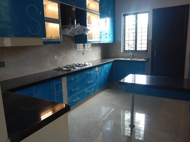 1 Kanal Well Maintained Owner Build Brand New Type Uper Portion Available For Rent In DHA Phase 1 Nearby DHA Phase 2,DHA Phase 3 , DHA Phase 4,Gulbarg Lahore 14