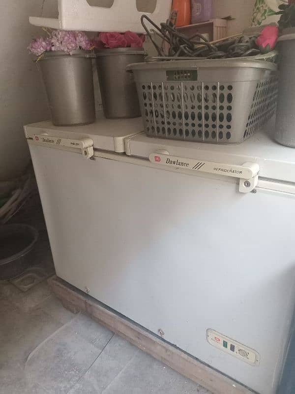 dawlance  deep freezer 3