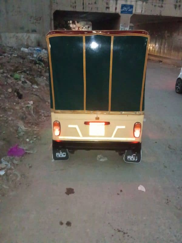 Sazgar auto rickshaw bilkul new  all ok lash pash gari 03195360190 2