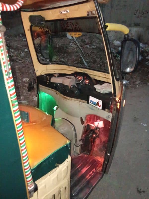 Sazgar auto rickshaw bilkul new  all ok lash pash gari 03195360190 3