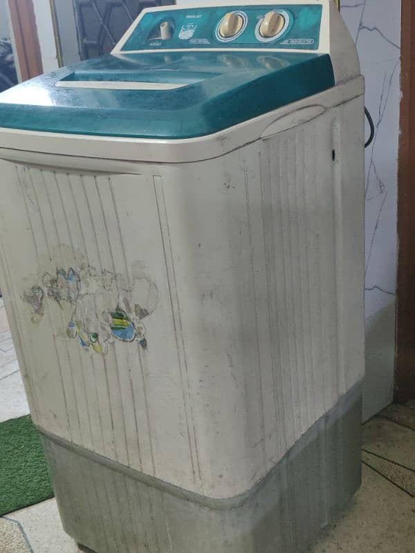 **Almost new  ** Haier washing machine 3