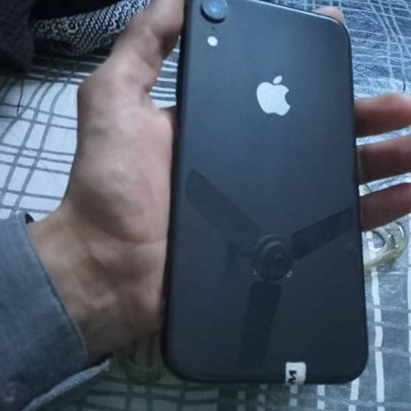 iPhone XR 64 gb non-pta 5