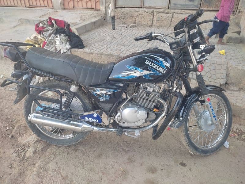 Suzuki 150 11/2014 0