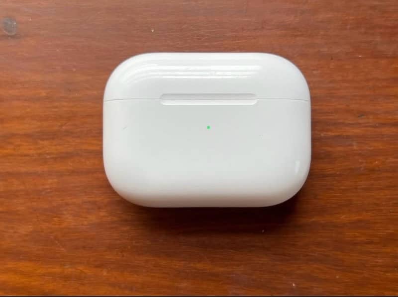 Apple AirPods Pro - 2nd Generation (USB-C/Type-C) 1