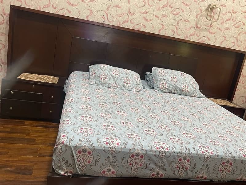 Wooden bed for sale 5