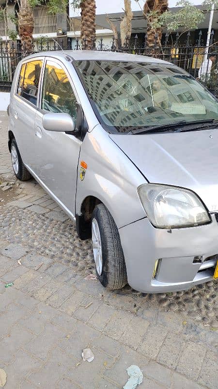 Daihatsu Mira 2003/2007 4 door Automatic 6