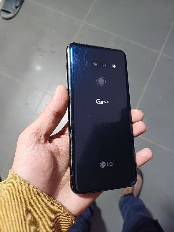 LG G8 4