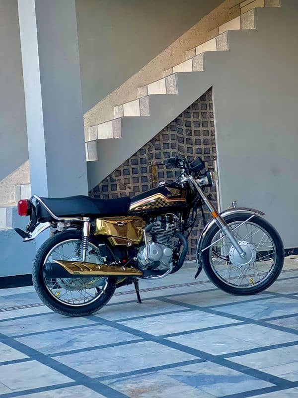 Honda 125 gold edition (GOLDEN NAMBER 86) 7