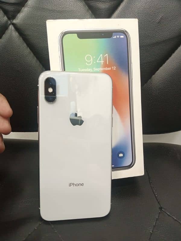 I phone x 256 GB non Pta factory unlock with box 3