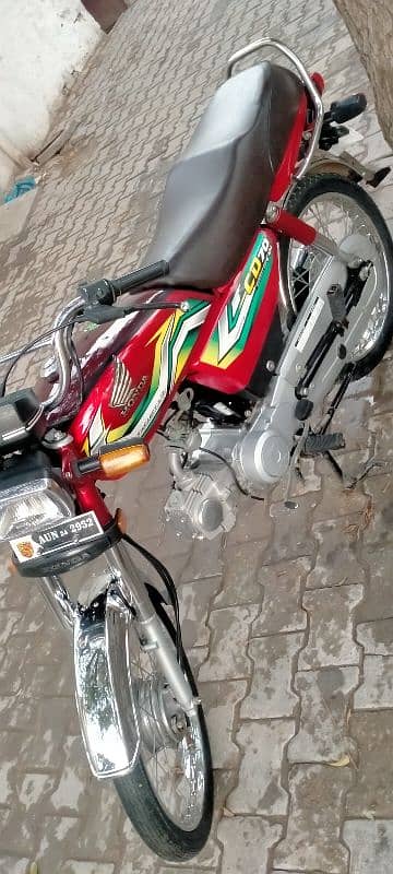 Honda CD 70cc 2022/23/24 3