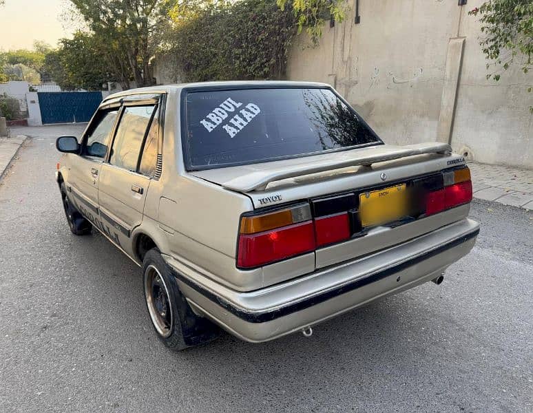 Toyota Corolla 1986 / 1993 manual 1300cc petrol LNG (Japanese) 4