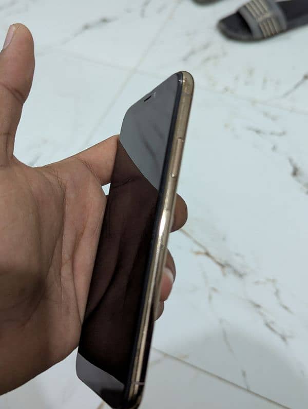 iphone XS 64 gb PTA 3